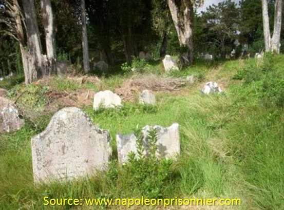 Tombes dans le cimeti�re de Sainte-H�l�ne